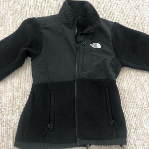 North Face Women’s Denali Size S Black